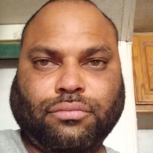 Meet your Posher, Dennis